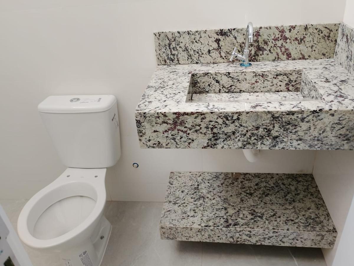 Casa, Candelária, 2 Quartos, 2 Vagas, 1 Suíte