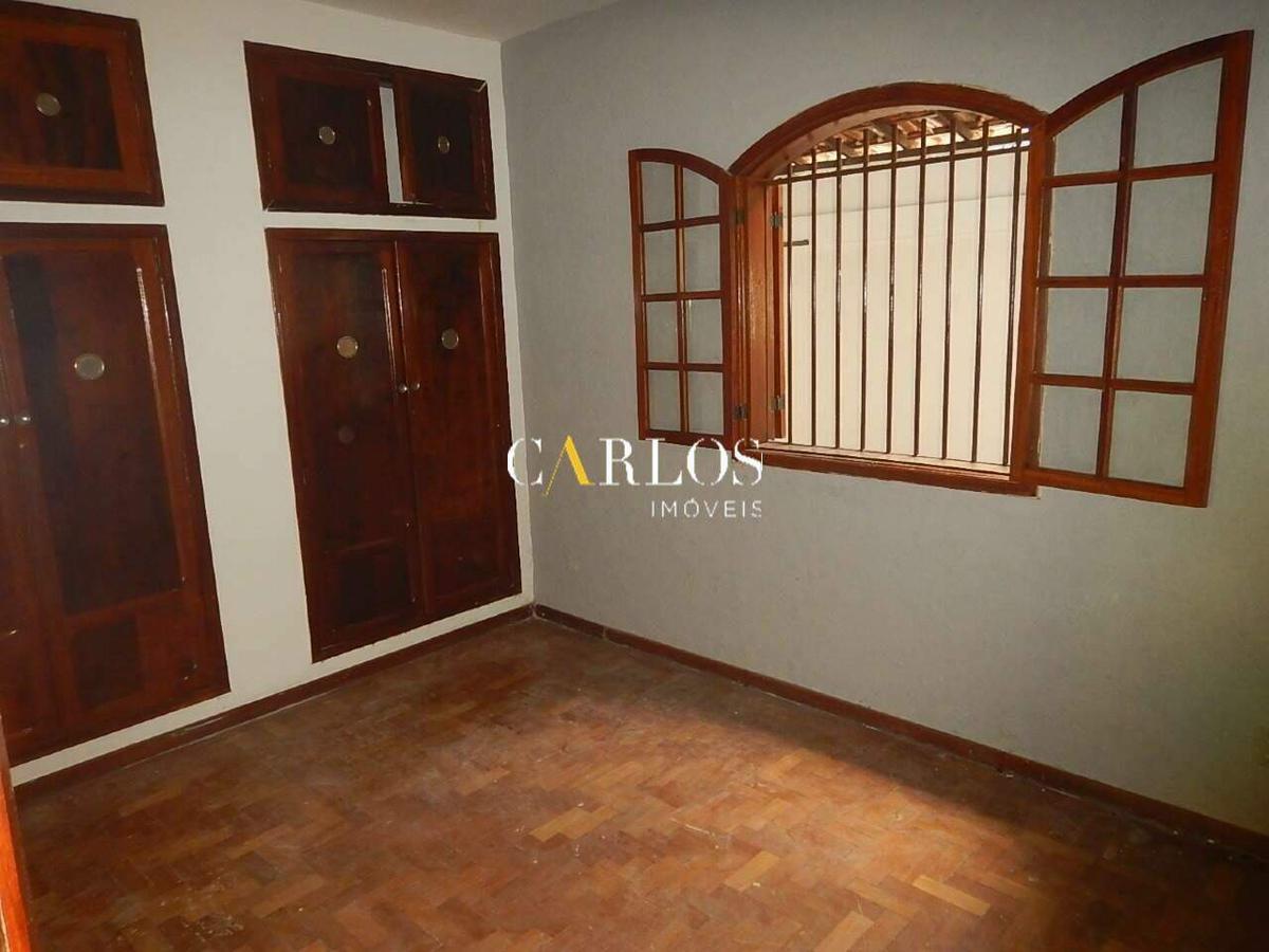 Casa, Cachoeirinha, 3 Quartos, 5 Vagas, 1 Suíte