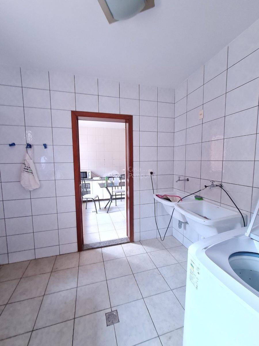 Casa, Itapoã, 5 Quartos, 4 Vagas, 2 Suítes