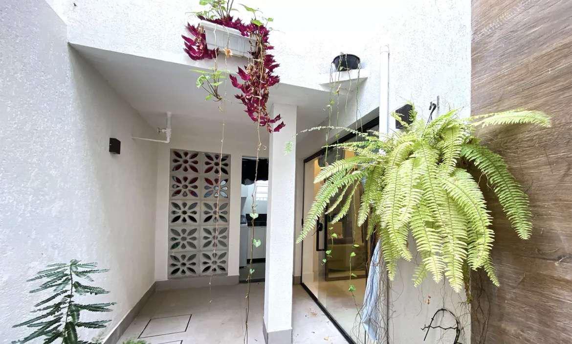 Casa, Lourdes, 3 Quartos, 0 Vaga, 1 Suíte