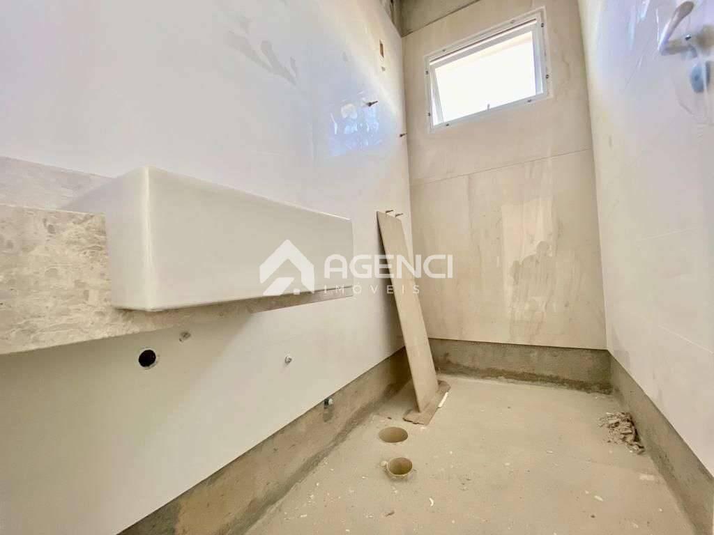 Apartamento, Cabral, 5 Quartos, 0 Vaga, 2 Suítes