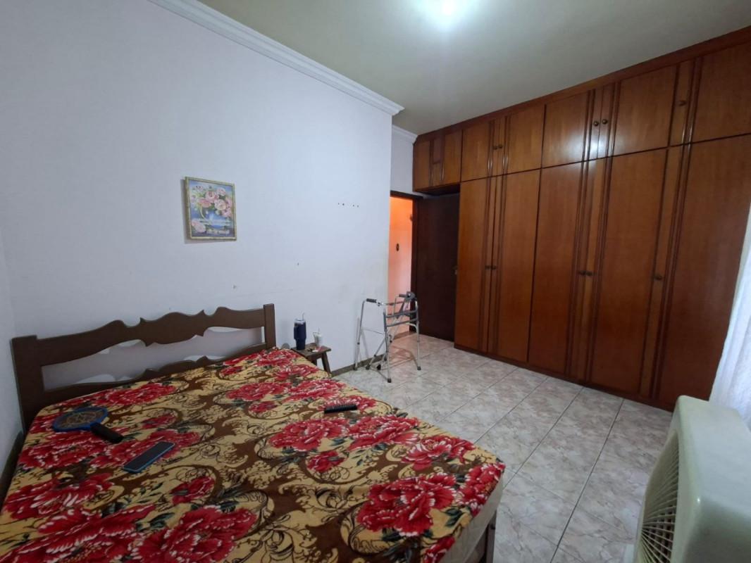Casa, São Benedito, 3 Quartos, 4 Vagas, 1 Suíte