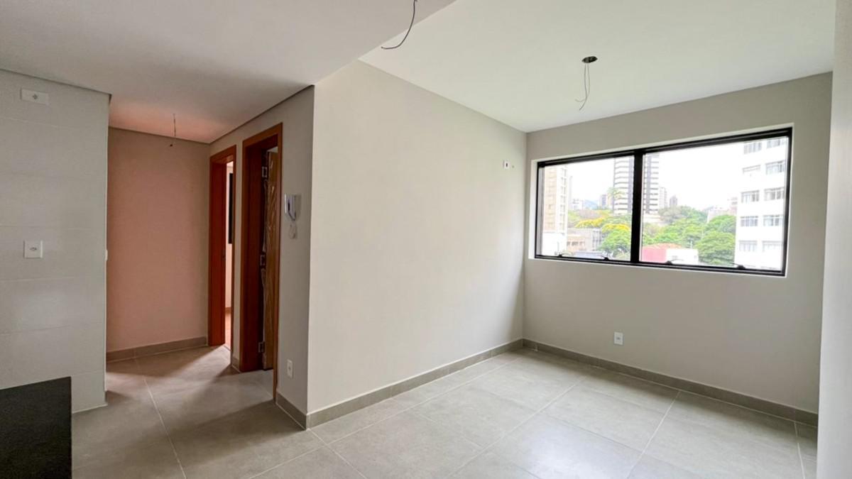 Apartamento, Funcionários, 2 Quartos, 1 Vaga, 1 Suíte