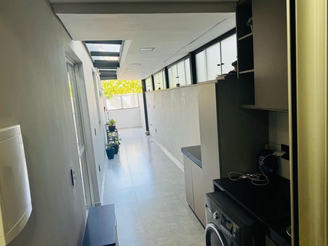 Apartamento, Europa, 2 Quartos, 1 Vaga