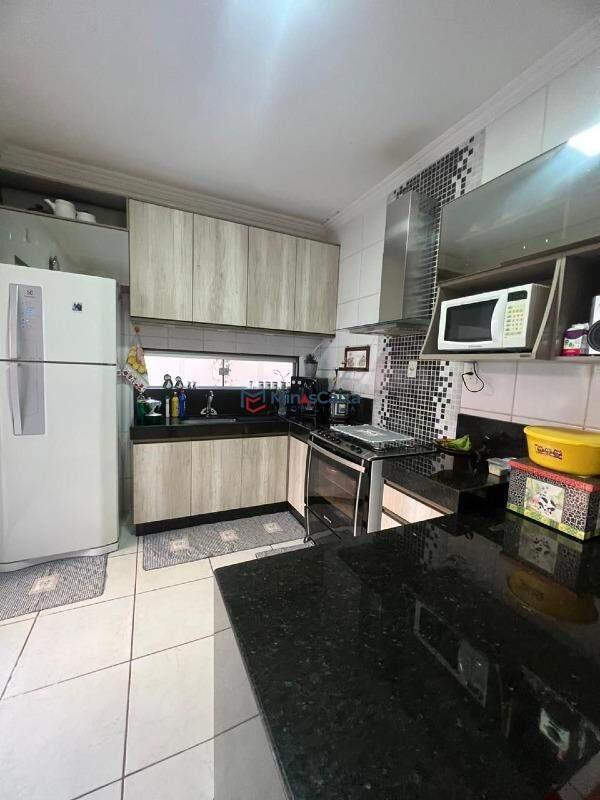 Casa, Ana Moura, 3 Quartos, 2 Vagas, 1 Suíte