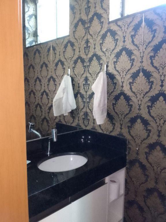 Casa, Nações Unidas, 2 Quartos, 2 Vagas, 1 Suíte