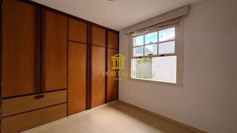 Casa, Vila Paris, 4 Quartos, 4 Vagas, 2 Suítes