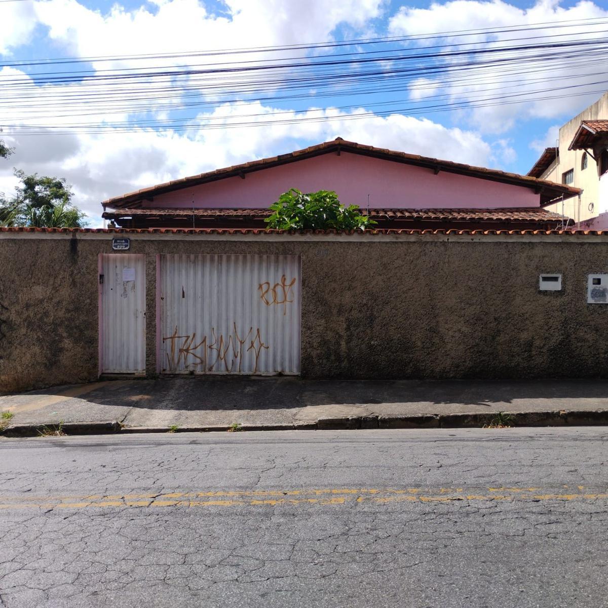 Casa, Ouro Preto, 3 Quartos, 4 Vagas, 1 Suíte