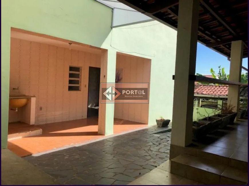 Casa, Planalto, 3 Quartos, 3 Vagas, 1 Suíte