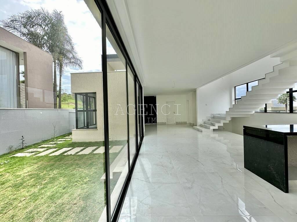 Casa, Alphaville - Lagoa dos Ingleses, 4 Quartos, 0 Vaga, 4 Suítes