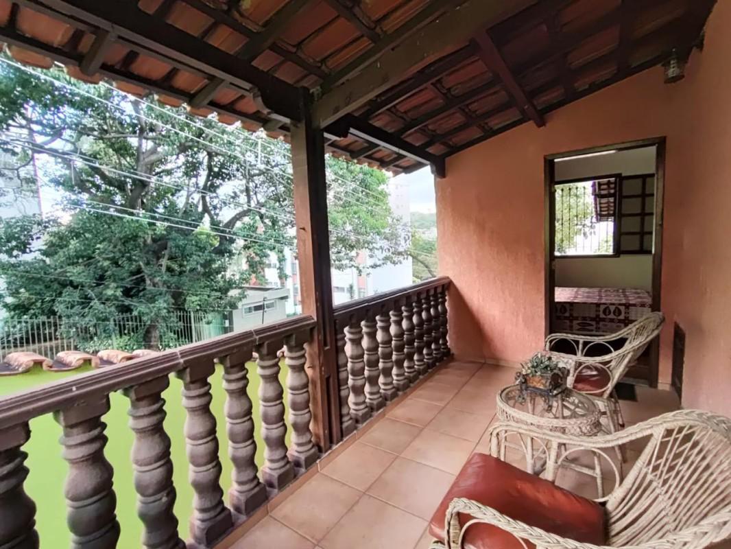 Casa, Conjunto Califórnia, 3 Quartos, 3 Vagas, 2 Suítes