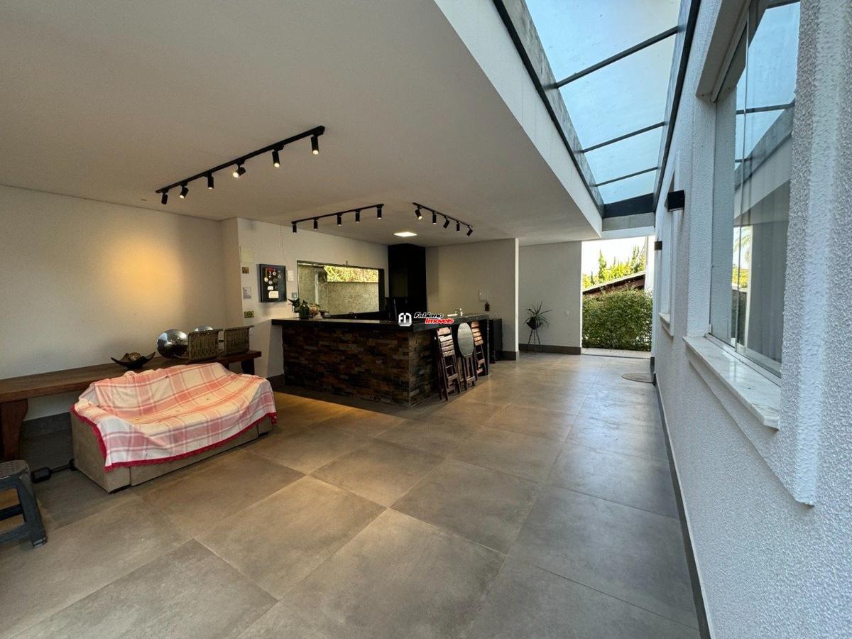 Casa, Garças, 3 Quartos, 4 Vagas, 2 Suítes