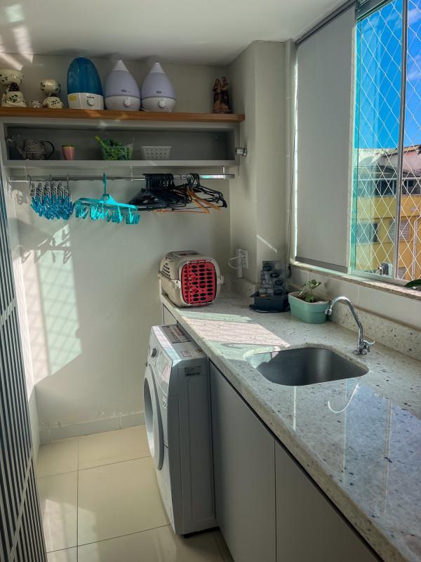 Apartamento, Sagrada Família, 3 Quartos, 3 Vagas, 1 Suíte