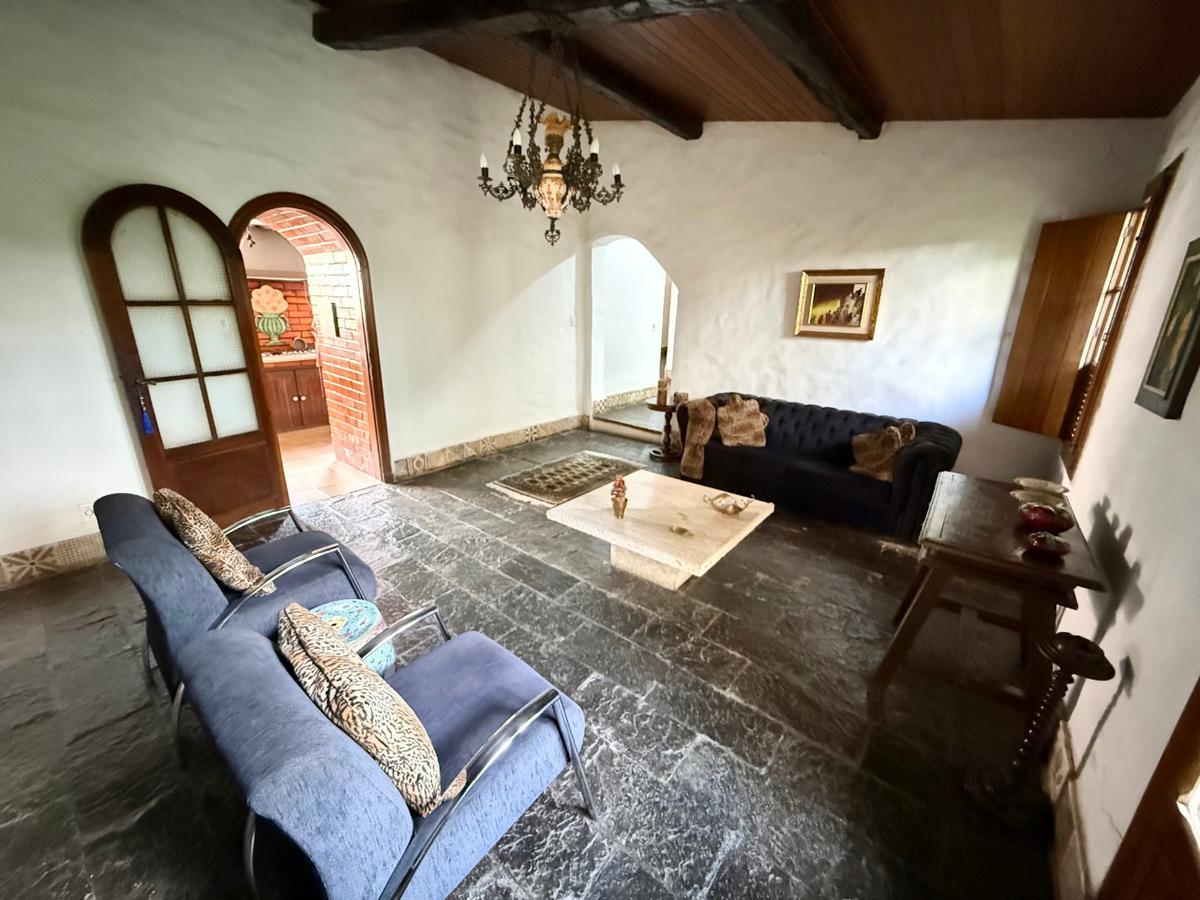 Casa, São Luiz (pampulha), 5 Quartos, 8 Vagas, 3 Suítes