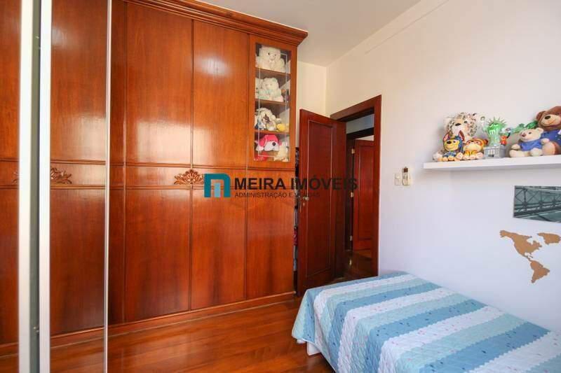 Cobertura, Sagrada Família, 5 Quartos, 2 Vagas, 2 Suítes