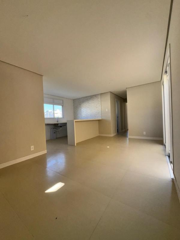 Apartamento, Sagrada Família, 2 Quartos, 2 Vagas, 1 Suíte