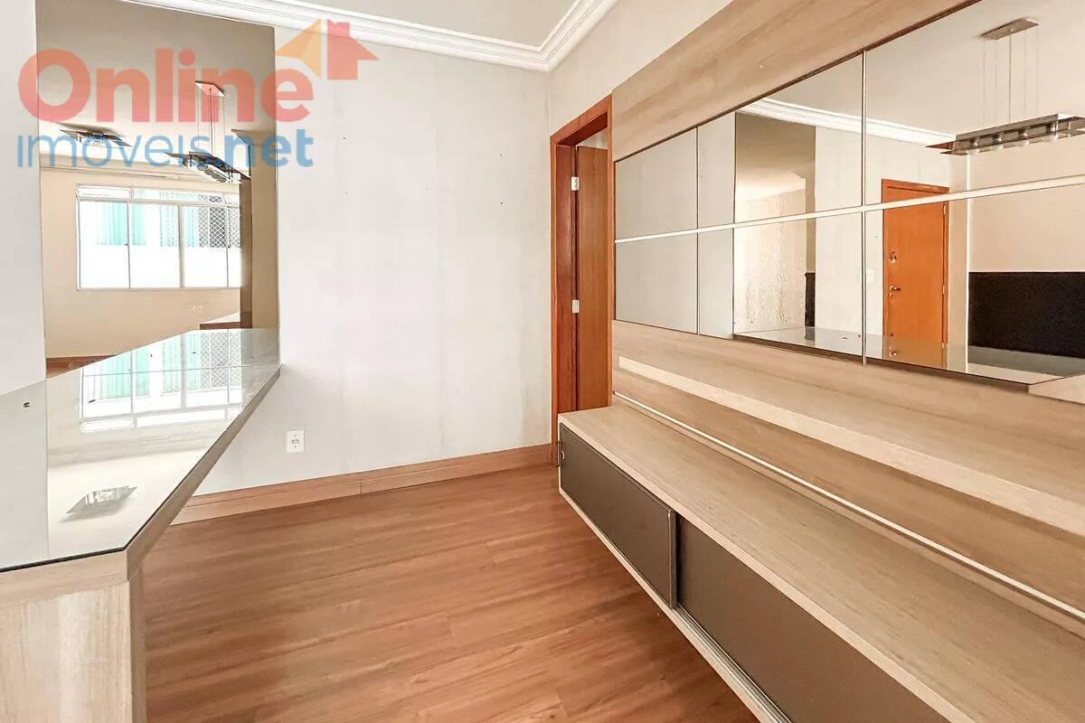 Apartamento, Castelo, 2 Quartos, 0 Vaga, 1 Suíte