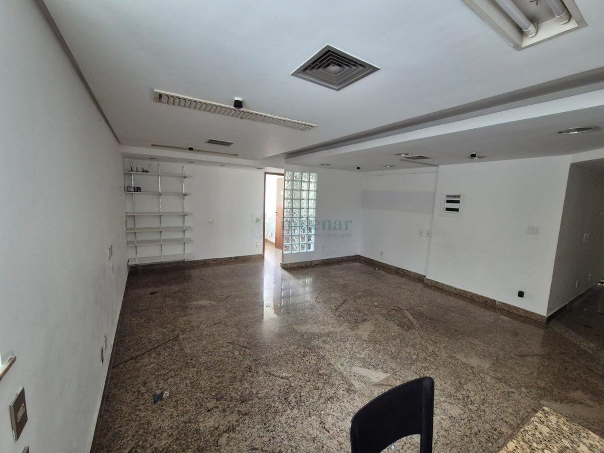 Galpão, Funcionários, 0 Quarto, 0 Vaga