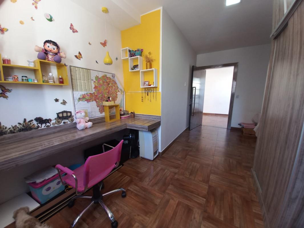 Casa, Horto, 5 Quartos, 2 Vagas