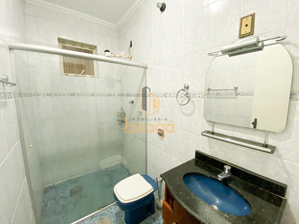 Casa, São Gotardo, 5 Quartos, 6 Vagas, 1 Suíte