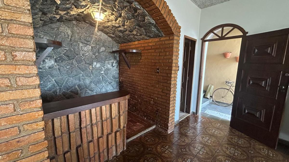 Casa Comercial, São Lucas, 5 Quartos, 4 Vagas, 1 Suíte