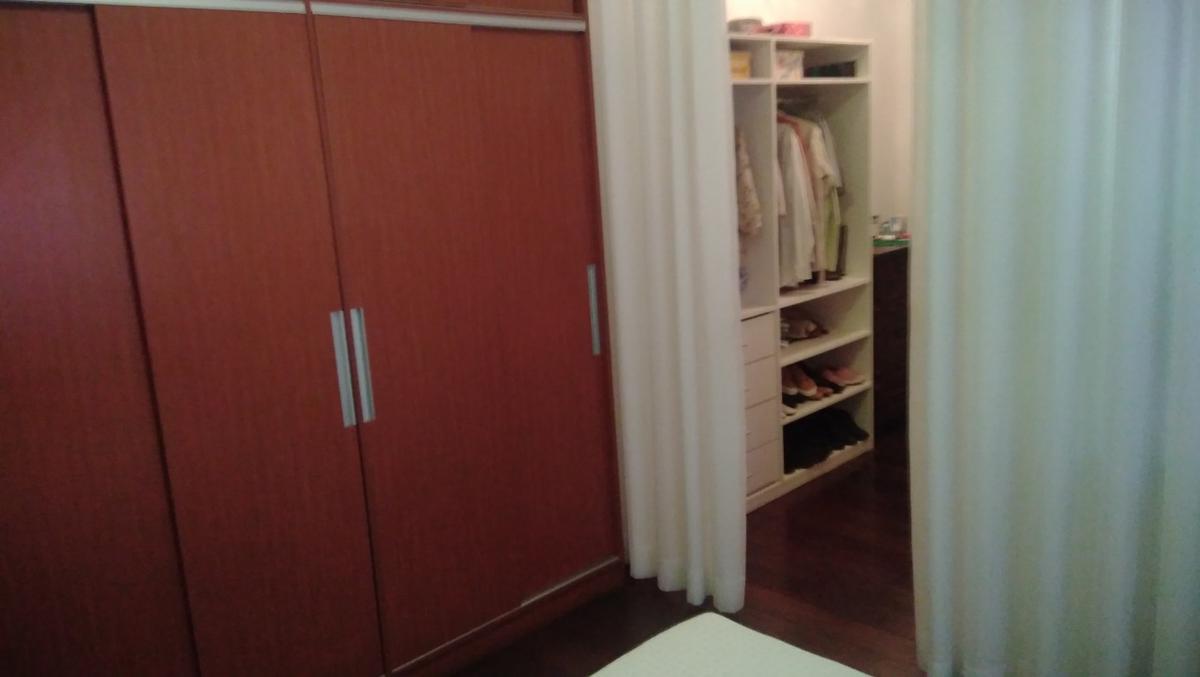 Casa, Floramar, 4 Quartos, 5 Vagas, 2 Suítes