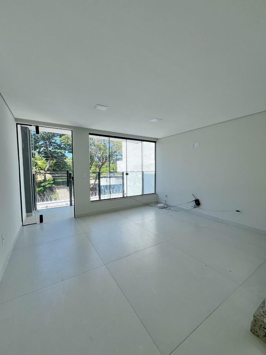 Casa, Planalto, 3 Quartos, 4 Vagas, 3 Suítes
