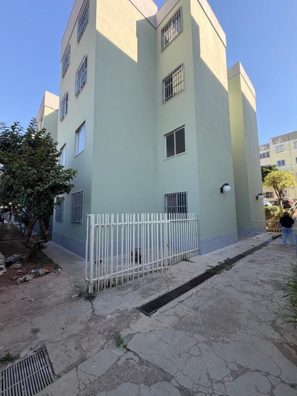 Apartamento, Santa Helena (barreiro), 3 Quartos, 1 Vaga
