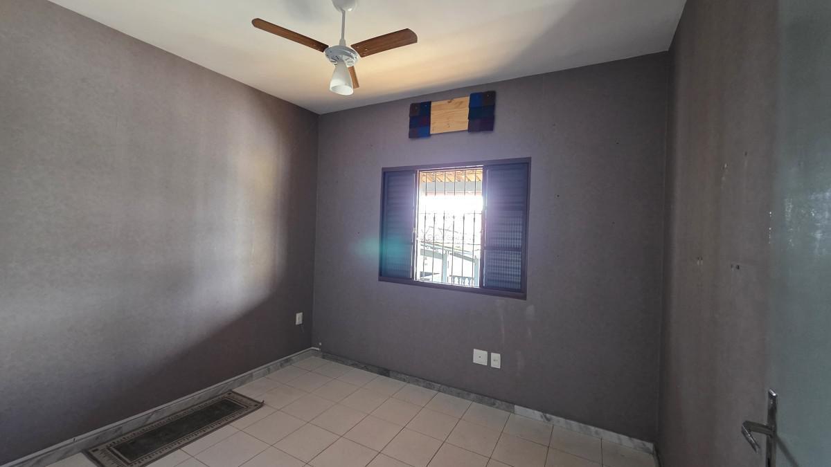 Casa, Jardim Leblon, 2 Quartos, 5 Vagas, 1 Suíte