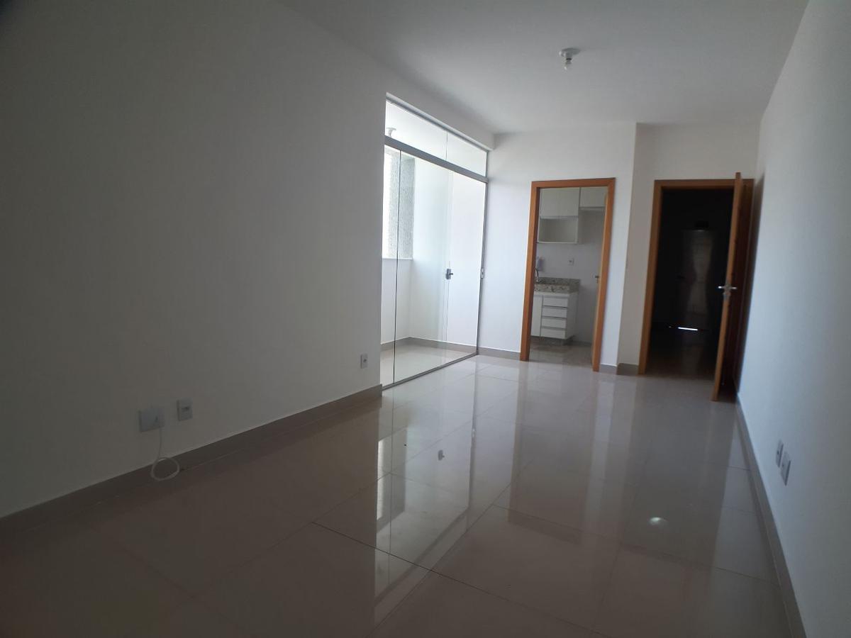 Apartamento, Floresta, 3 Quartos, 2 Vagas, 1 Suíte
