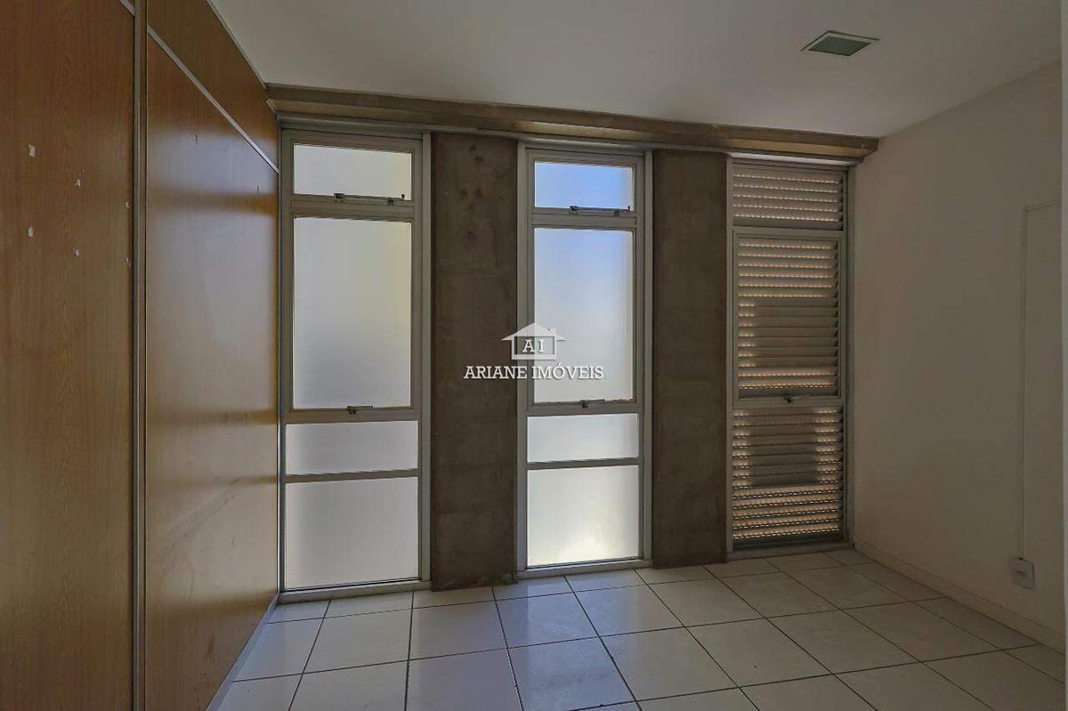 Andar, Savassi, 0 Quarto, 3 Vagas