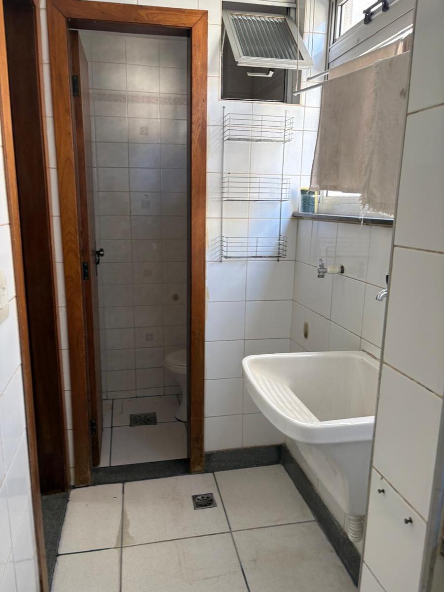 Apartamento, Funcionários, 2 Quartos, 1 Vaga, 1 Suíte