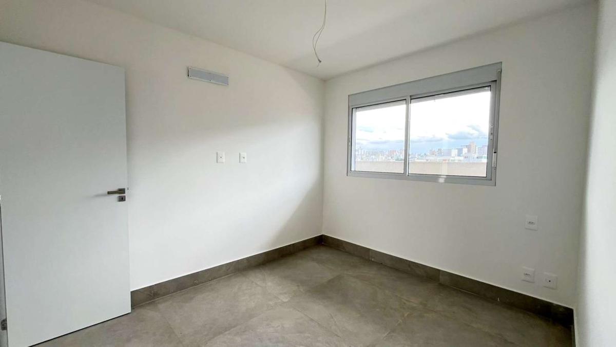 Cobertura, Castelo, 5 Quartos, 2 Vagas, 3 Suítes