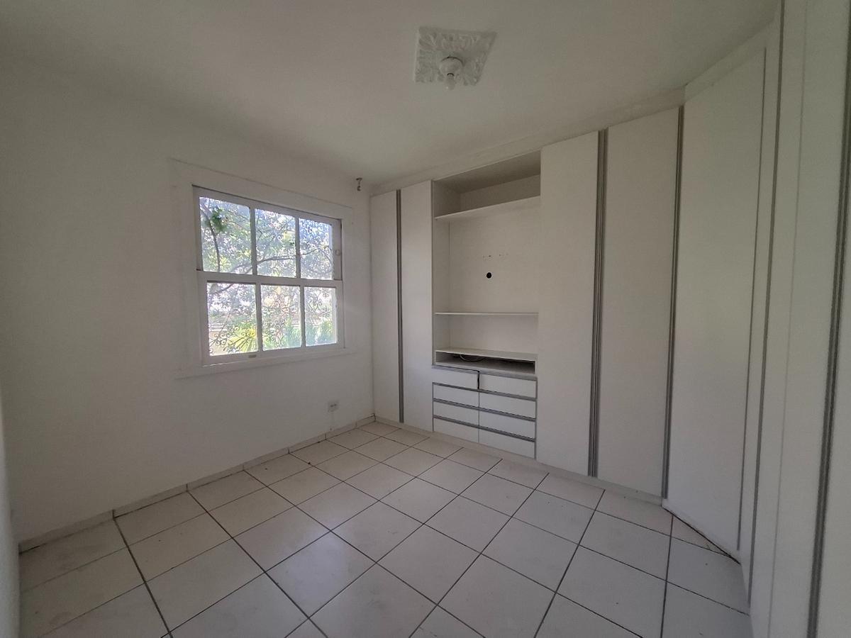 Casa, Cachoeirinha, 5 Quartos, 4 Vagas