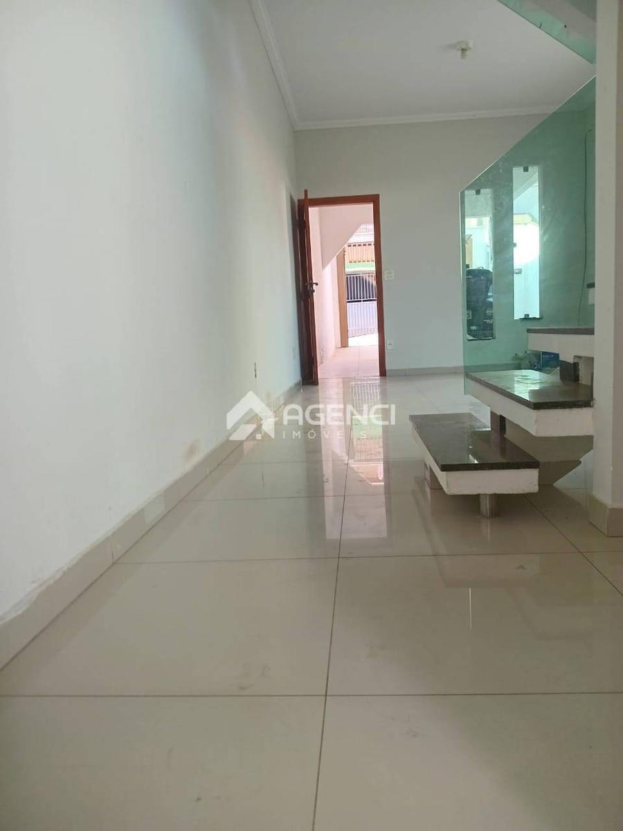 Casa, Cabral, 3 Quartos, 0 Vaga, 0 Suíte