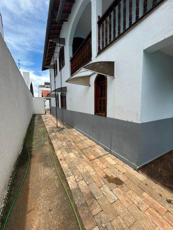 Casa, Castelo, 6 Quartos, 4 Vagas, 3 Suítes