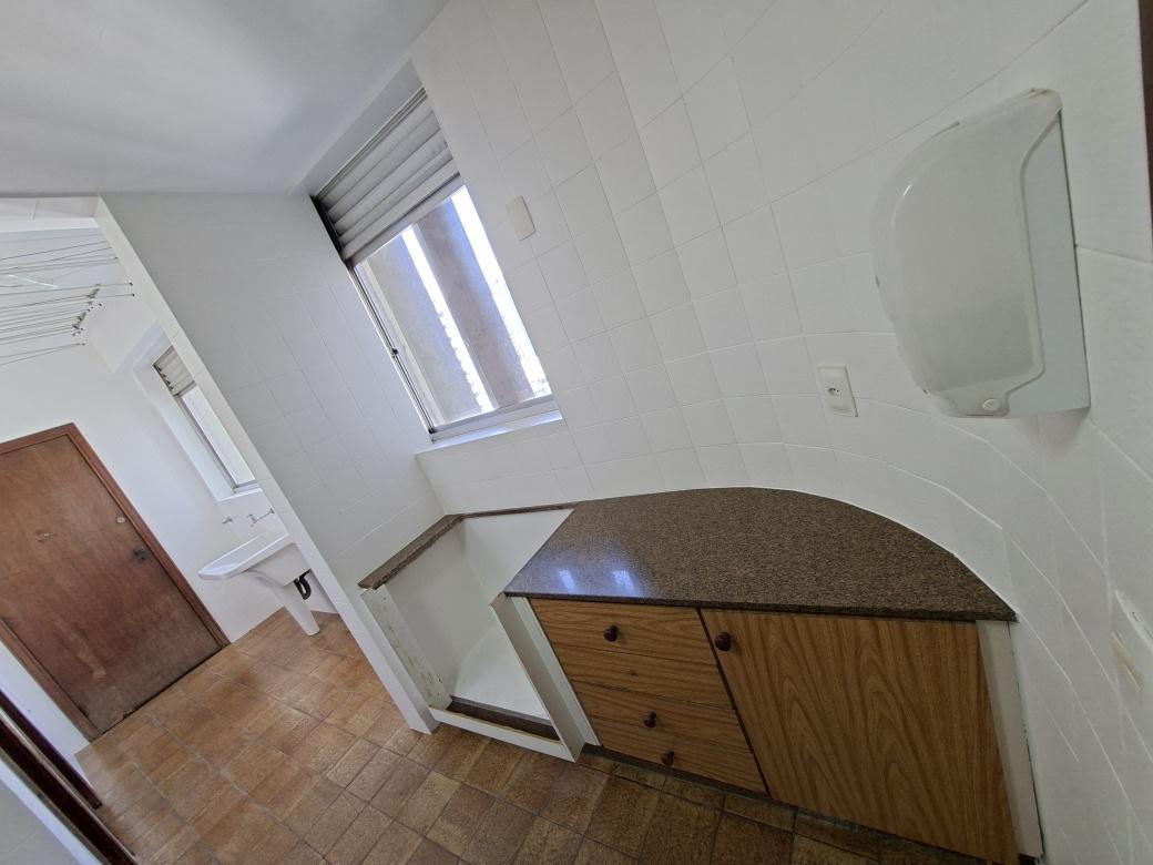 Apartamento, Funcionários, 4 Quartos, 2 Vagas, 1 Suíte