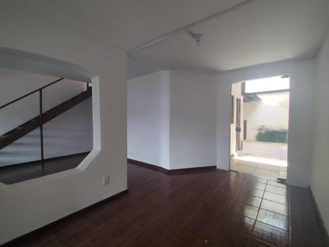 Casa, Padre Eustáquio, 3 Quartos, 1 Vaga, 2 Suítes