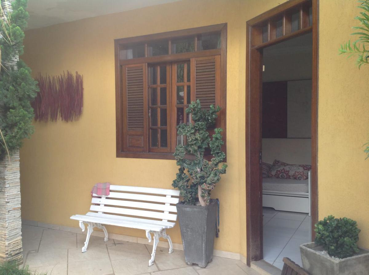 Casa, Castelo, 4 Quartos, 5 Vagas, 1 Suíte