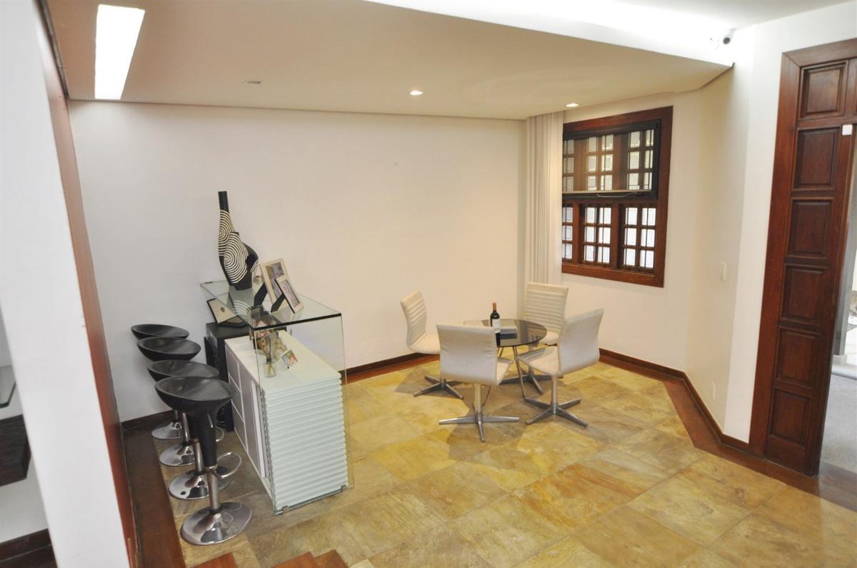 Casa, São Luiz (pampulha), 6 Quartos, 8 Vagas, 2 Suítes