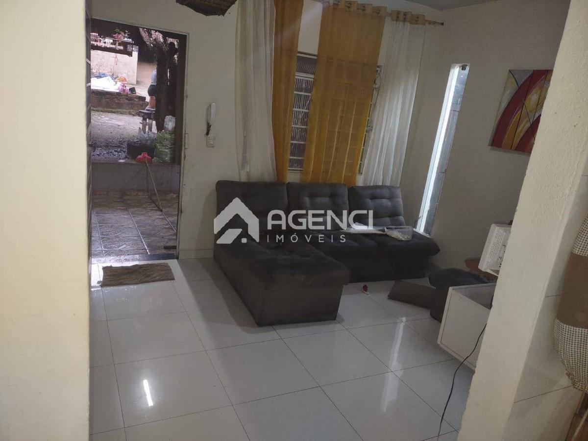 Casa, Industrial Itaú, 2 Quartos, 0 Vaga, 0 Suíte