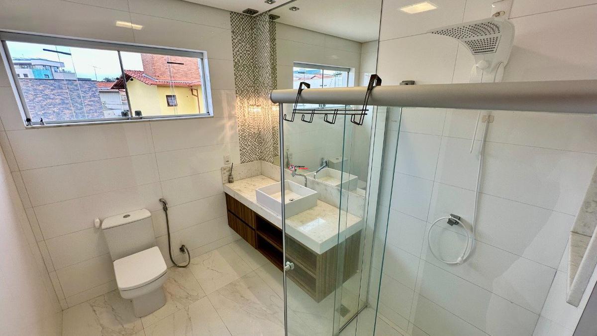 Casa, Itapoã, 3 Quartos, 4 Vagas, 1 Suíte