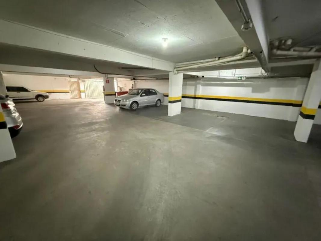 Sala, Liberdade, 0 Quarto, 3 Vagas