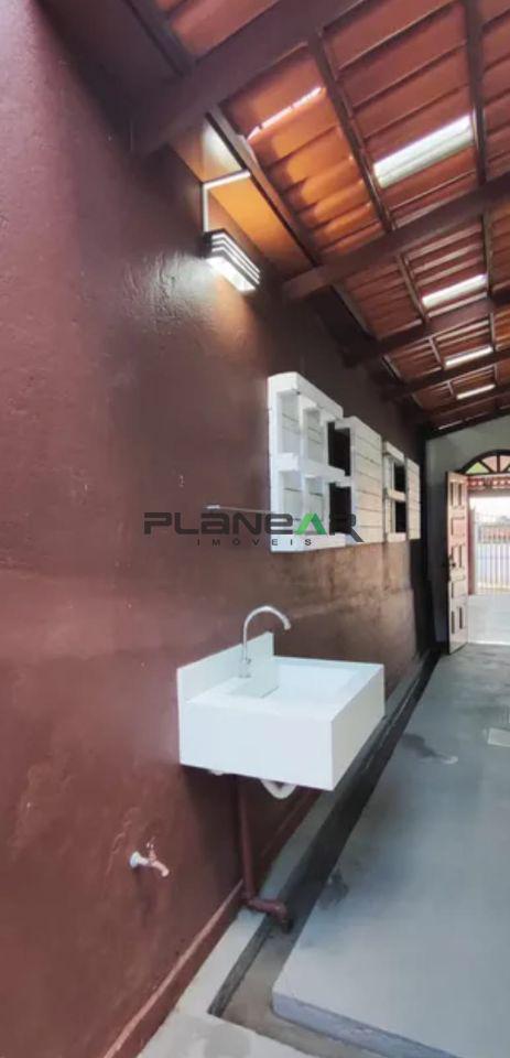 Casa, Bandeirantes, 4 Quartos, 4 Vagas, 2 Suítes