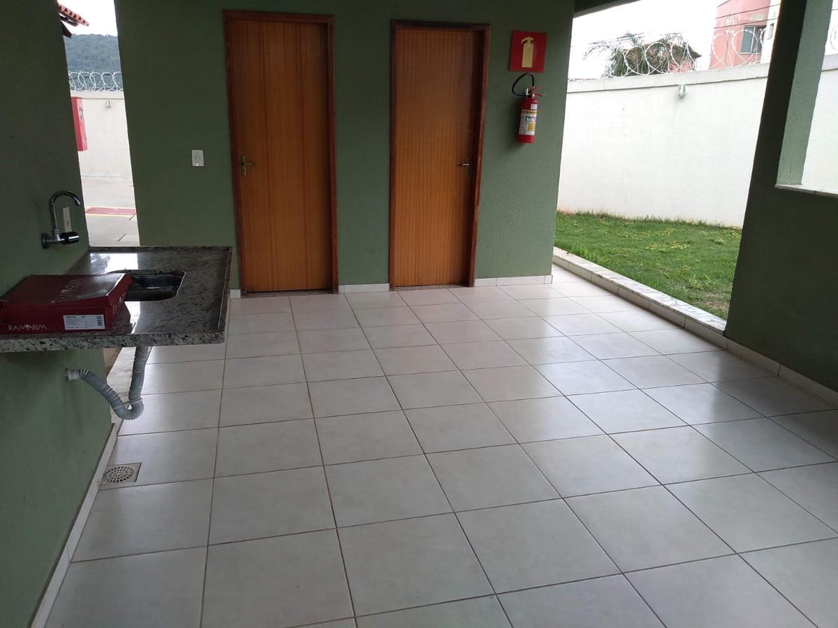 Apartamento, Cândida Ferreira