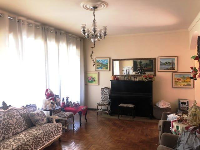 Casa, Centro, 3 Quartos, 2 Vagas