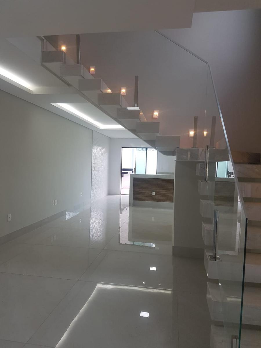 Casa, Planalto, 4 Quartos, 4 Vagas, 2 Suítes