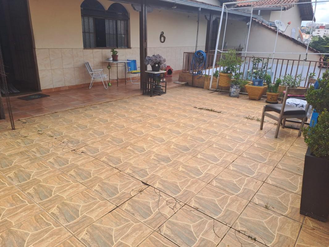 Casa, Havaí, 3 Quartos, 6 Vagas, 1 Suíte