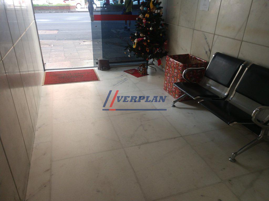 Sala, Barro Preto, 1 Quarto