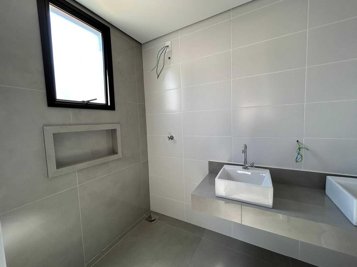 Apartamento, Castelo, 4 Quartos, 2 Vagas, 2 Suítes